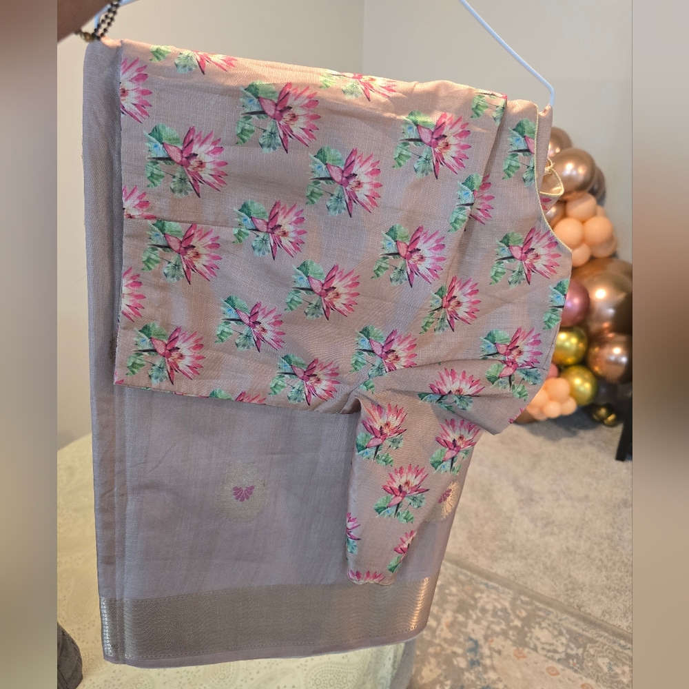 Semi silk saree with stitched blouse 🪷 border